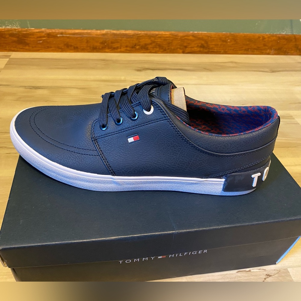 9.5 Men, Tommy Hilfiger Dress shoe